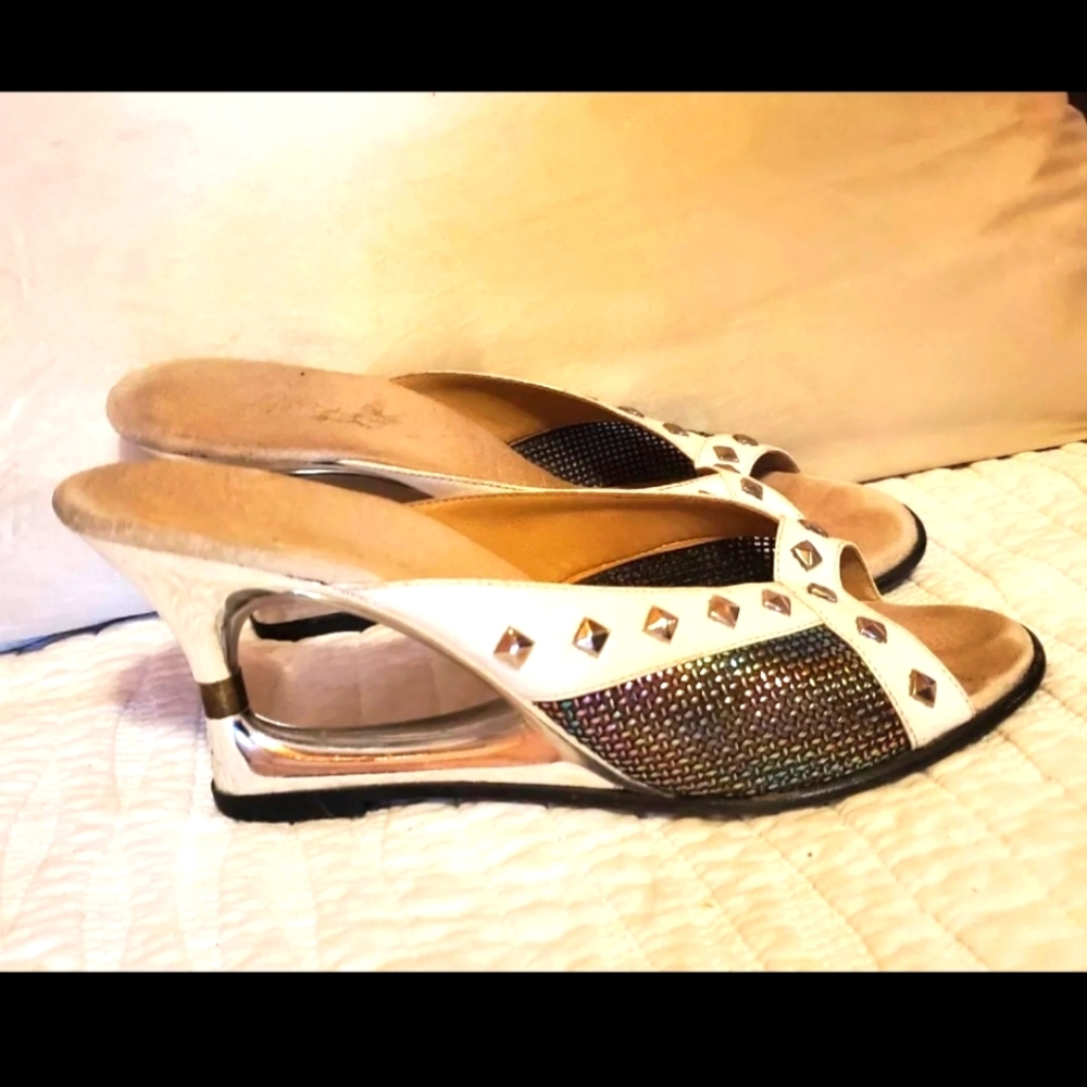Vintage Onyx Sandals. Metallic White Studded. Super cute and Unique.